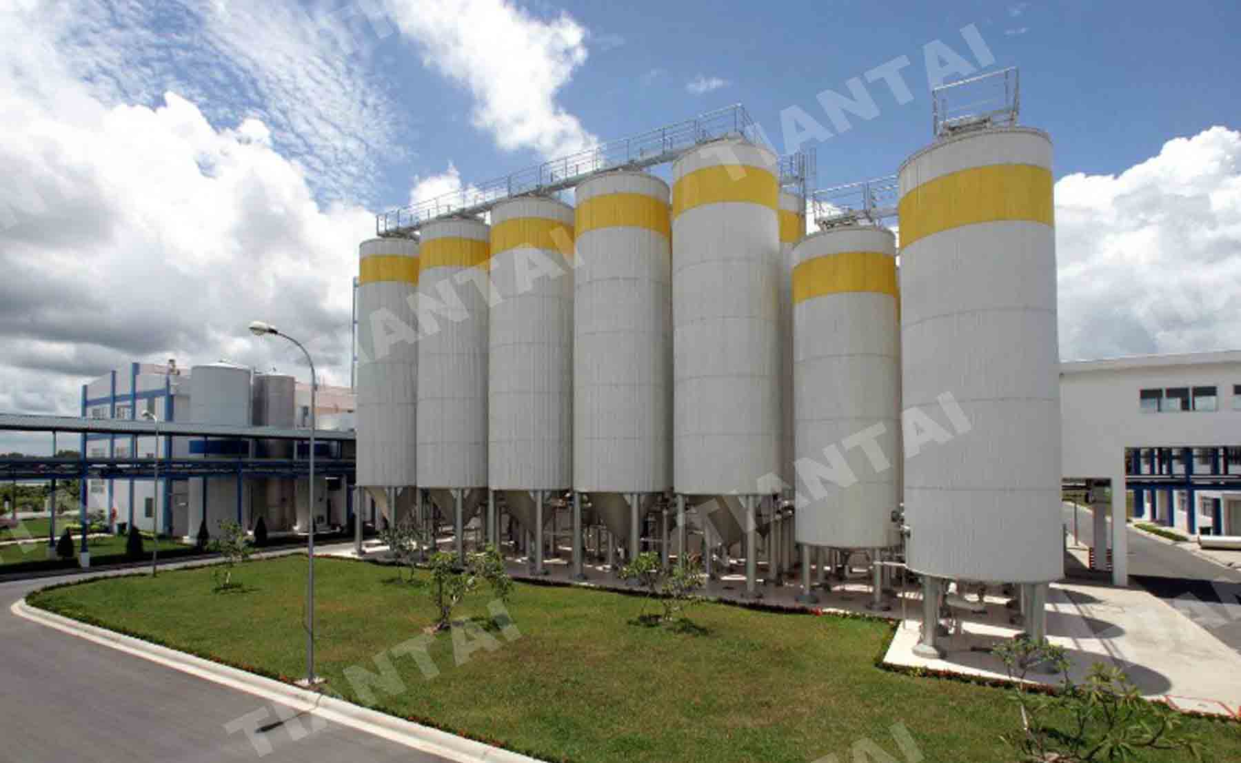 <b>120 bbl Stainless steel fermenter</b>